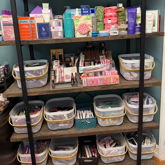 Tuesday Night Health & Beauty 7:30 EST - Picture 1 of 1